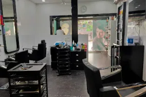 Snappy Style Salon