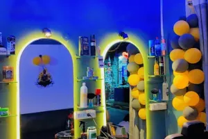 DIVINE UNIQUE HAIR SALON😘