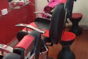 Yash Raj Gent’s Parlour