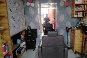 Kaya Beauty Salon