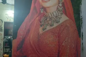 Shri Shine Beauty Parlour