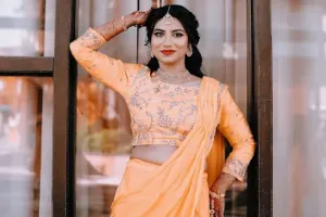 SHEFALI'S MAKEOVER STUDIO (SMS)