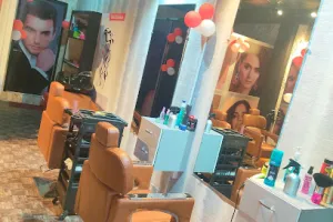 Hair xpresso Unisex Salon