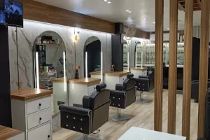 Hariom Beauty salon &amp; makeup Academy