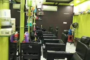 SR STYLE ZONE SALON Parlour