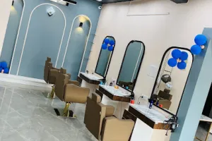 Britaz Unisex Salon &amp; Best Bridal Makeup Artist in Waidhan | Beauty academy Waidhan