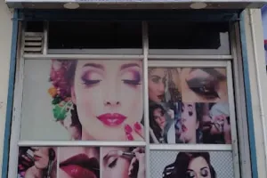 Glamour Beauty Parlour
