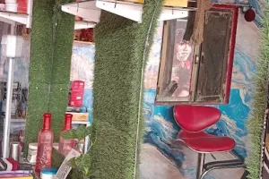 Avni Beauty Parlour