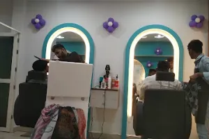 The style zone unisex salon