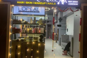 The one rich unisex salon