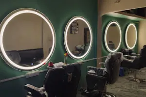 Vanity Hair Stylist &amp; Salon