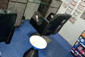 lady care beauty parlour